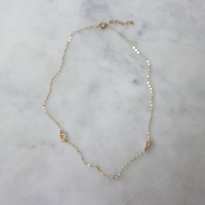 Náhrdelník s písmenky