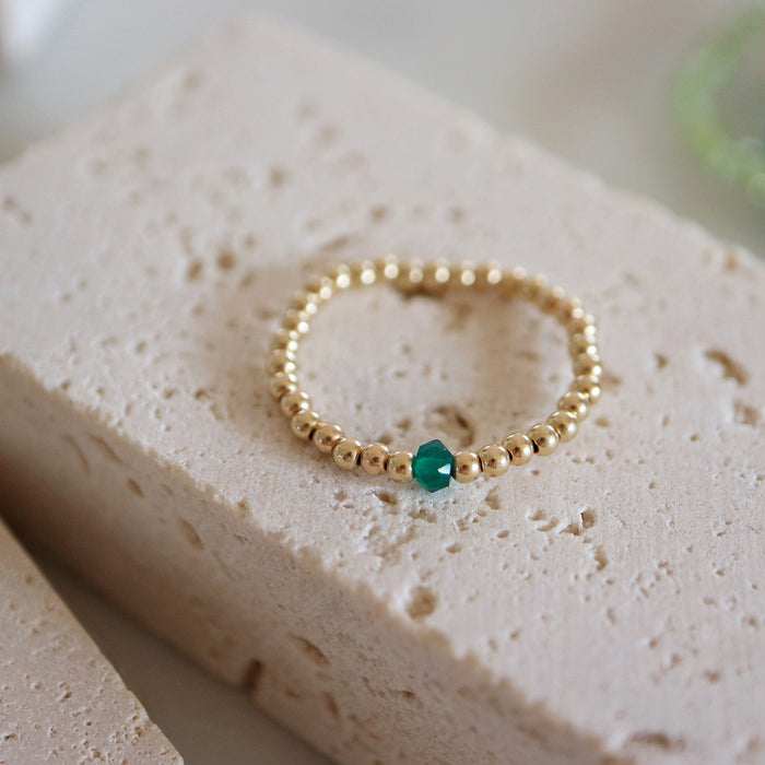 Minimalistický prstýnek se zeleným onyxem