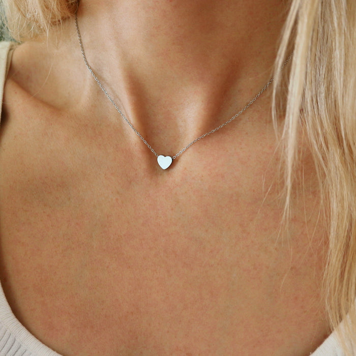 Stříbrný náhrdelník se srdíčkem