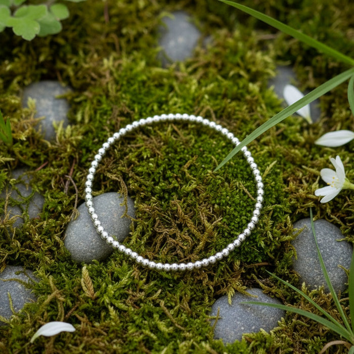 Stříbrný minimalistický náramek z korálků (2,5 mm)
