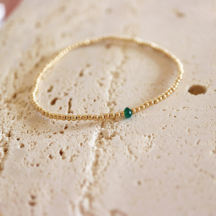 Minimalistický náramek se zeleným onyxem